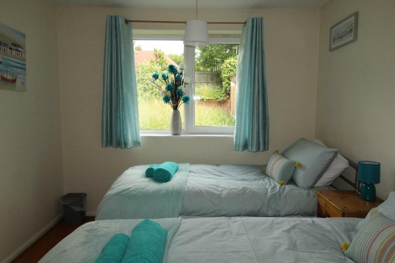 Cowsley House Holiday home *